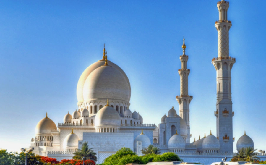 Golden sands of UAE - 6 Days 5 Nights